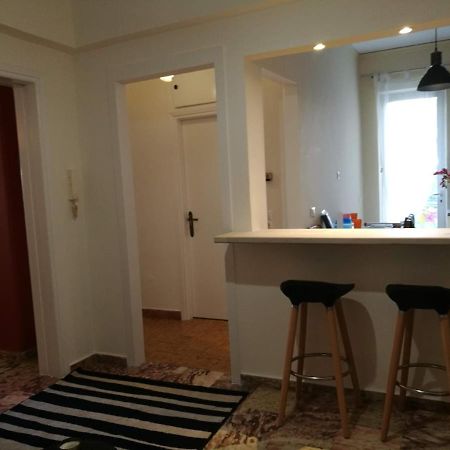 Maria'S Cozy Apartment In Palaio Faliro Athens Luaran gambar